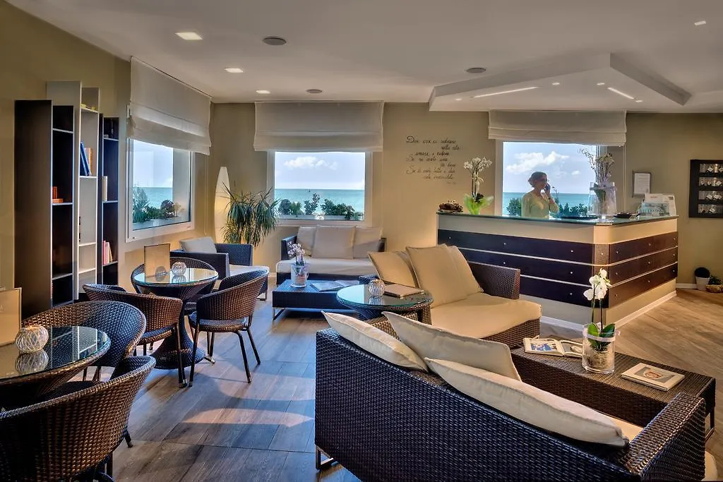 Hotel La Baia 디아노마리나