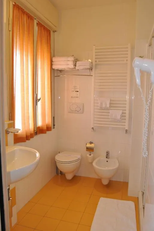 Hotel La Baia Diano Marina 3*,  Italie